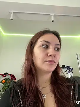 AshleySkott  online show from 11-04-25, 08:46