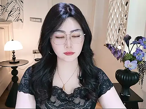 Snapshot of Tingdie chatting on 09-14-25, 12:04 Tingdie online show from 09-14-25, 12:04