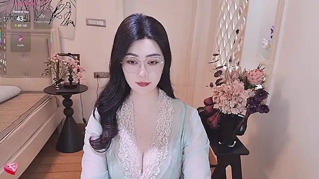 Snapshot of Tingdie chatting on 10-16-25, 01:01 Tingdie online show from 10-16-25, 01:01