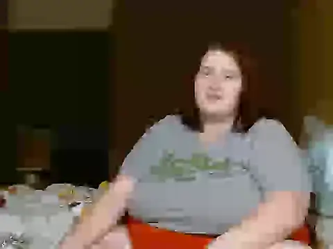 Snapshot of BubblyMoonie chatting on 12-20-25, 02:07 BubblyMoonie online show from 12-20-25, 02:07