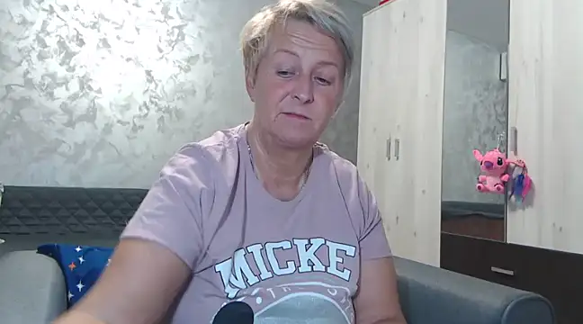 RosesandLillies online show from 02-22-25, 05:46