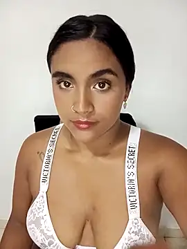 victoria roussee online show from 03-02-25, 07:43