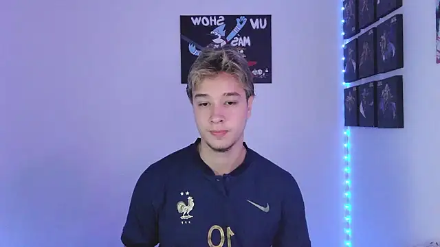 Snapshot of jack_walker190 chatting on 10-04-25, 07:01 jack walker190 online show from 10-04-25, 07:01