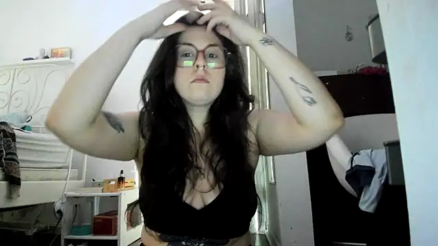 Snapshot of Rosiee69_ chatting on 02-26-25, 08:33 Rosiee69 online show from 02-26-25, 08:33