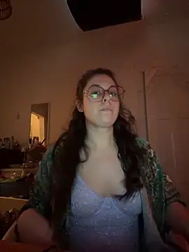 Snapshot of Rosiee69_ chatting on 03-07-25, 12:01 Rosiee69 online show from 03-07-25, 12:01