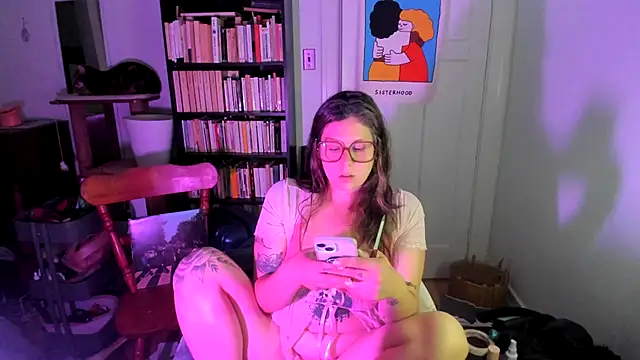 Snapshot of Rosiee69_ chatting on 09-11-25, 09:15 Rosiee69 online show from 09-11-25, 09:15