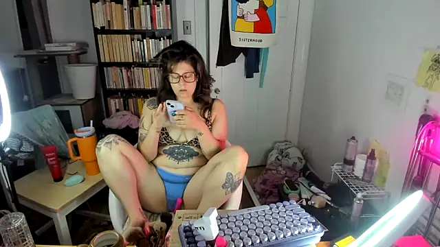 Snapshot of Rosiee69_ chatting on 10-09-25, 11:41 Rosiee69 online show from 10-09-25, 11:41