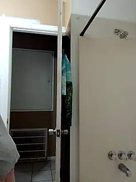 HTXBELLE online show from 10-12-25, 08:41