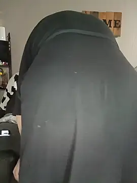 HTXBELLE online show from 10-29-25, 02:14