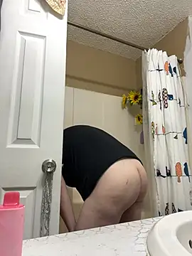 HTXBELLE online show from 01-14-26, 02:50