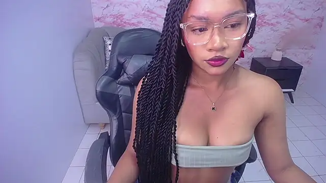 Snapshot of catalina25_t chatting on 02-18-25, 10:49 catalina25 t online show from 02-18-25, 10:49