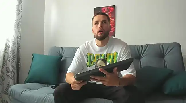 bastianwatson10 online show from 03-07-25, 06:00