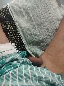 indian couple4 online show from 10-27-25, 01:31