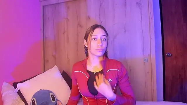 TANIA 06 online show from 04-18-26, 01:15