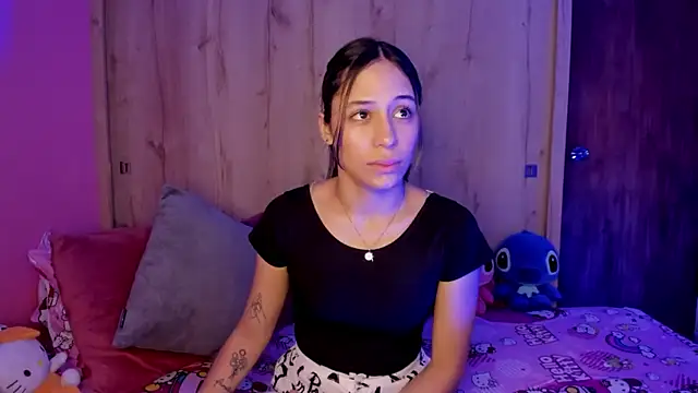 Snapshot of TANIA_06 chatting on 06-04-26, 01:06 TANIA 06 online show from 06-04-26, 01:06