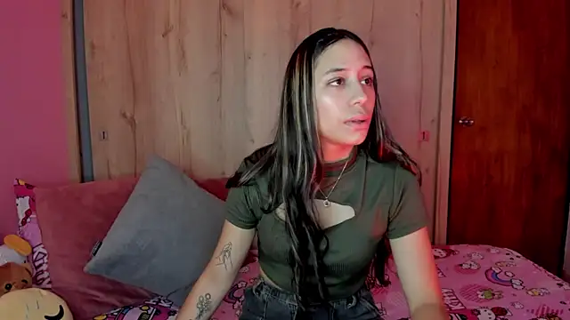 Snapshot of TANIA_06 chatting on 06-05-26, 08:03 TANIA 06 online show from 06-05-26, 08:03