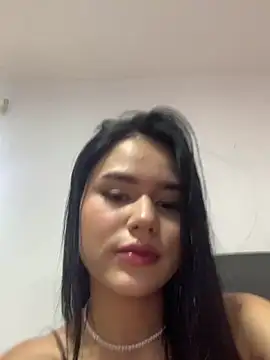 Emily-Carter online show from 10-31-25, 03:18