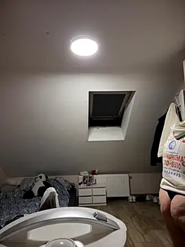 May Alisa online show from 09-29-25, 06:02