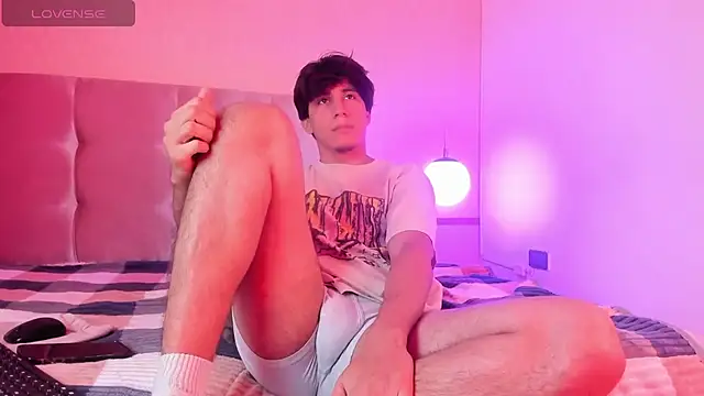 Allex Cano online show from 04-10-26, 10:14