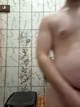 Snapshot of mauroxx08 chatting on 02-18-25, 10:25 mauroxx08 online show from 02-18-25, 10:25