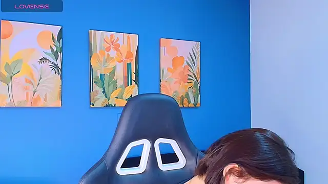 Zamira Taylor online show from 10-20-25, 11:49