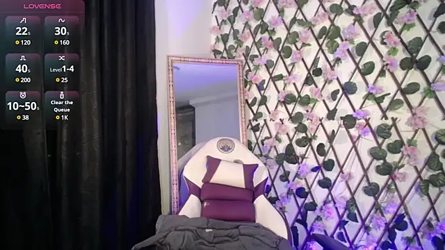 Snapshot of aron_and_paula chatting on 03-08-25, 05:07 aron and paula online show from 03-08-25, 05:07