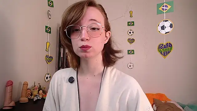 Elise Nyx online show from 06-13-26, 12:36