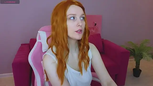 KristinMoore online show from 03-11-25, 09:24