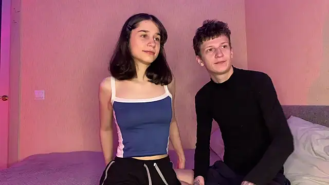 Snapshot of baby_lesi chatting on 10-15-25, 04:18 baby lesi online show from 10-15-25, 04:18