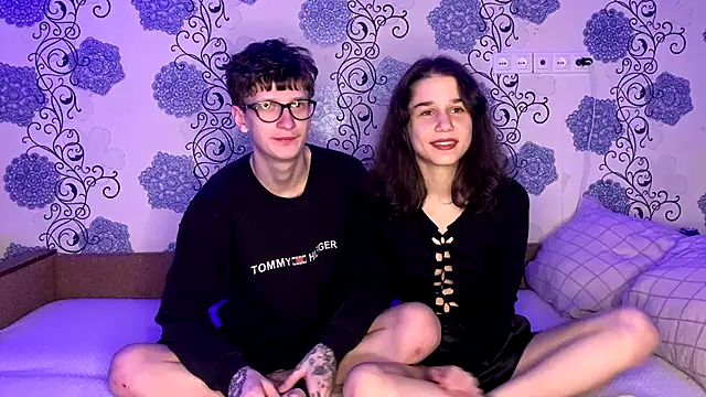 Snapshot of baby_lesi chatting on 11-24-25, 07:02 baby lesi online show from 11-24-25, 07:02