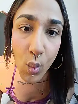 amydelahozgomez online show from 06-12-26, 07:07