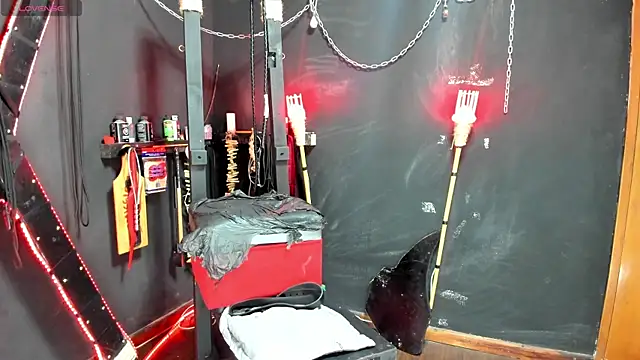 Snapshot of BDSM_SUBMISSION3 chatting on 12-05-25, 06:59 BDSM SUBMISSION3 online show from 12-05-25, 06:59