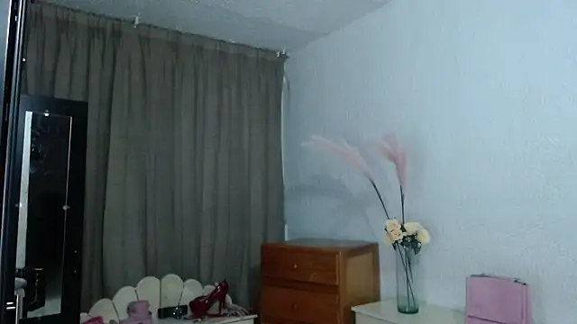 EngelCristaly online show from 09-29-25, 03:22