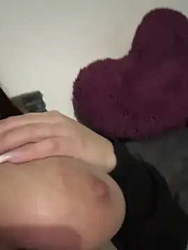 lola  med online show from 02-28-25, 09:33