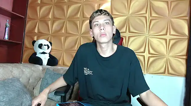 Noahoconor online show from 02-19-25, 08:20