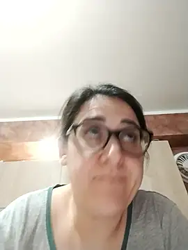 Snapshot of Dolcecurvy chatting on 01-08-26, 11:07 Dolcecurvy online show from 01-08-26, 11:07