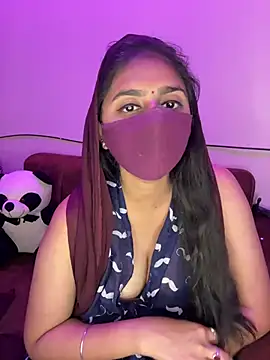 Snapshot of Dishasarmaa05 chatting on 03-17-25, 06:42 Dishasarmaa05 online show from 03-17-25, 06:42