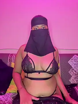 Snapshot of Dishasarmaa05 chatting on 09-11-25, 05:57 Dishasarmaa05 online show from 09-11-25, 05:57