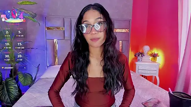 Tyla Ks online show from 04-10-26, 07:40