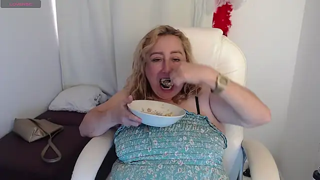 Mature 2025 online show from 11-26-25, 05:47