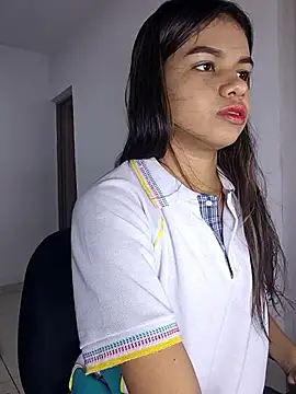 sophia ramirez12 online show from 11-14-25, 12:20