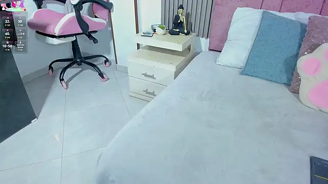 cutie sarax1 online show from 11-26-25, 01:01