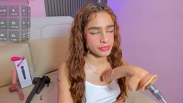 honey sofii  online show from 03-24-26, 11:37