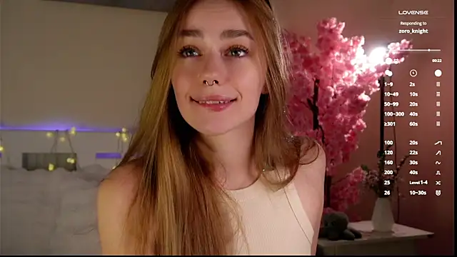 EmilaMills online show from 04-11-26, 07:45