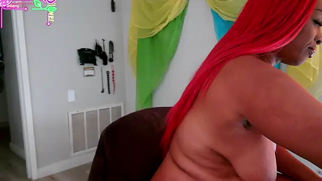 Snapshot of Queenanitadix chatting on 07-01-26, 05:02 Queenanitadix online show from 07-01-26, 05:02