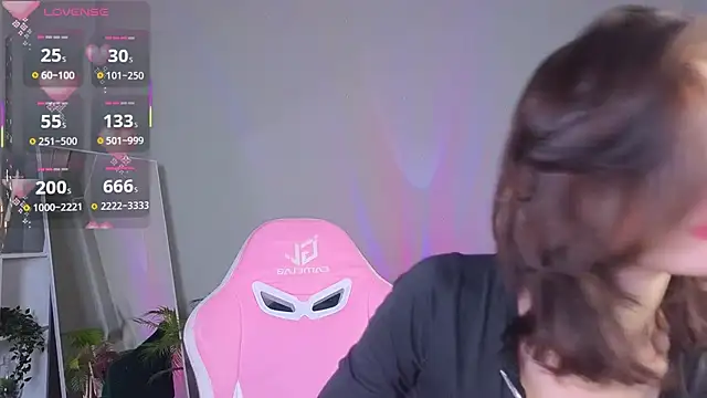 Snapshot of Pancake_Reciper chatting on 11-26-25, 11:22 Pancake Reciper online show from 11-26-25, 11:22