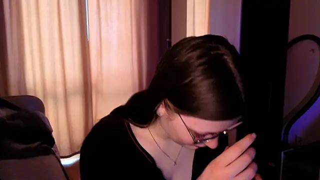 milliedoll online show from 04-10-26, 09:58