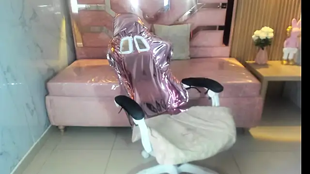 lili conor s online show from 03-11-25, 11:37