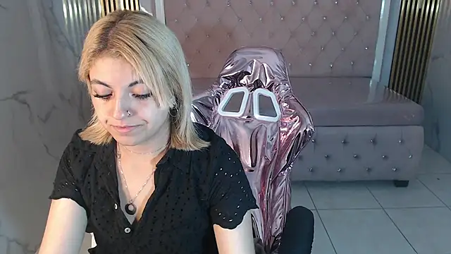 lili conor s online show from 03-20-25, 07:03