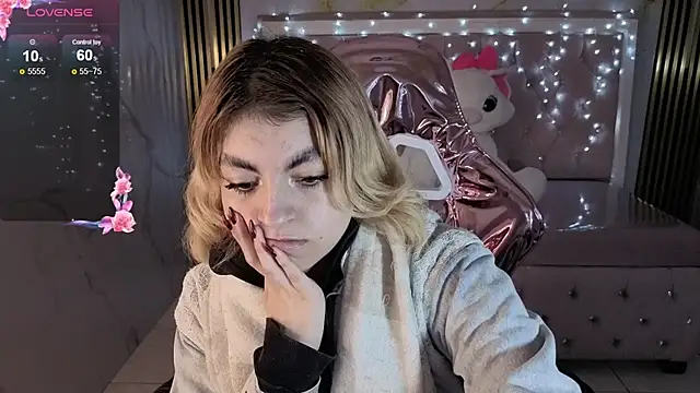 lili conor s online show from 11-19-25, 03:06